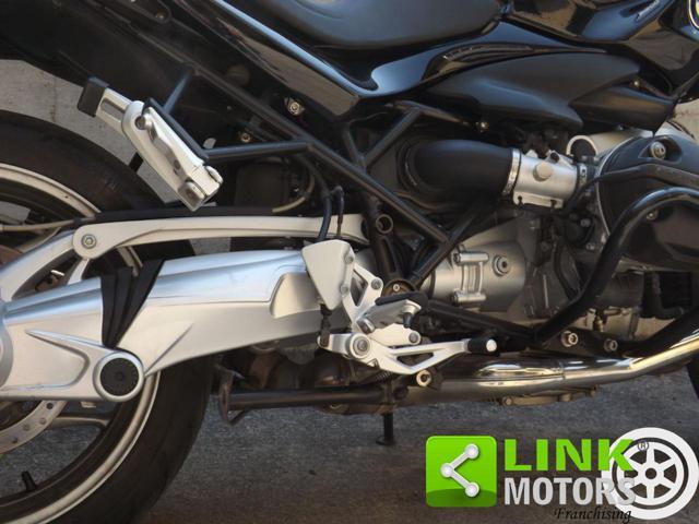 BMW R 1200 R anno 2008 con valigie laterali BMW originali