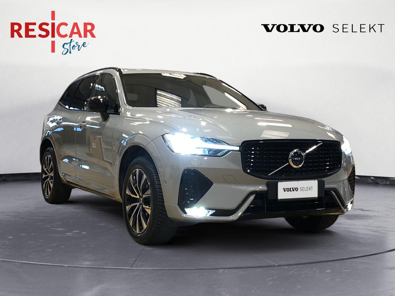 VOLVO XC60 2.0 b5 Plus Dark awd auto