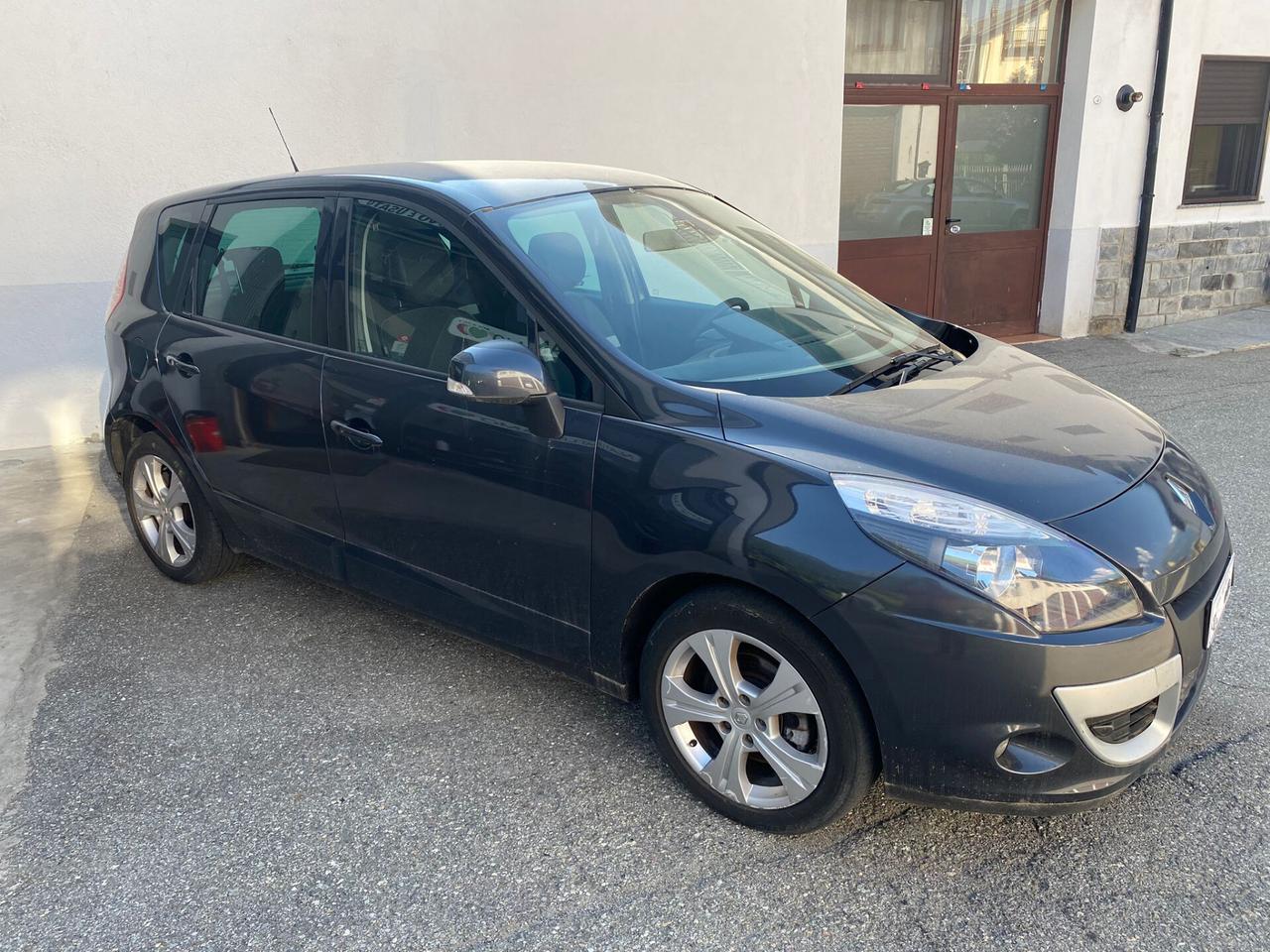 Renault Scenic Scénic 1.5 dCi 110CV EDC Dynamique