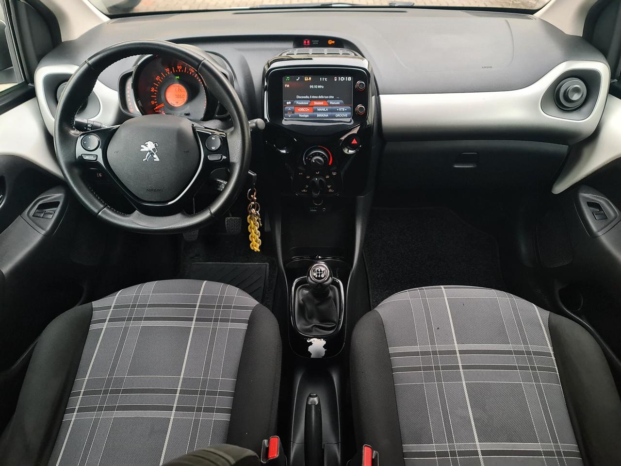 Peugeot 108 VTi 68 5 porte Allure - km certif.