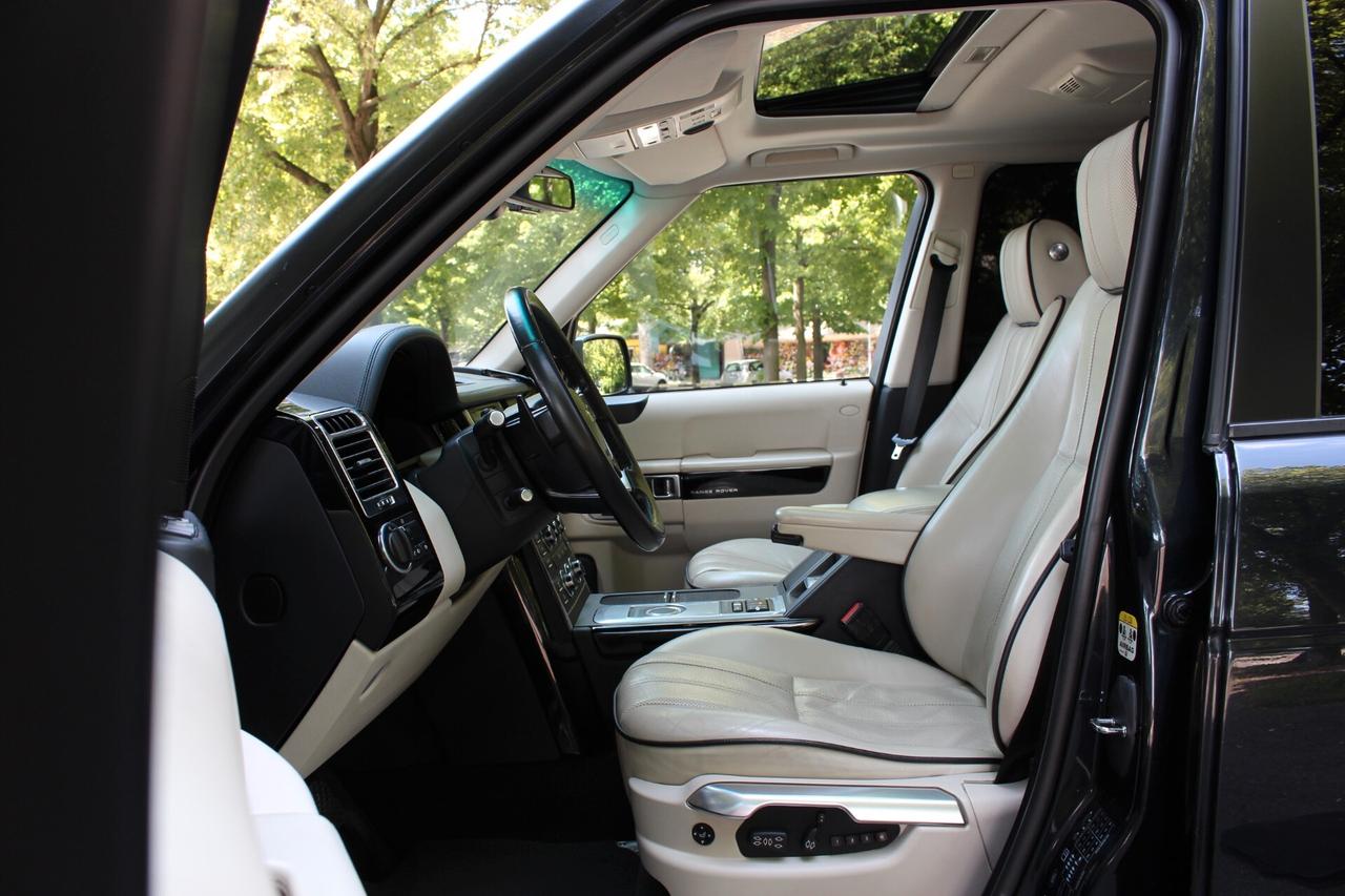 Land Rover Range Rover Range Rover 4.4 TDV8 Vogue