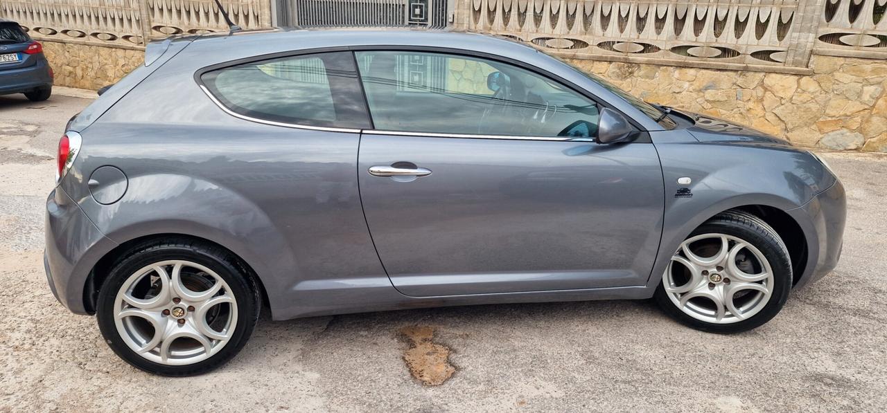 Alfa Romeo MiTo 1.3 JTDm-2 95 CV S&S Distinctive Sport Pack