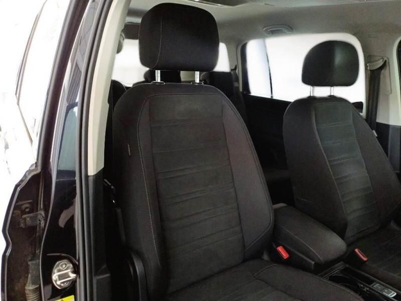 VW TOURAN 1600 TDI 115 CV 6M 7 POSTI
