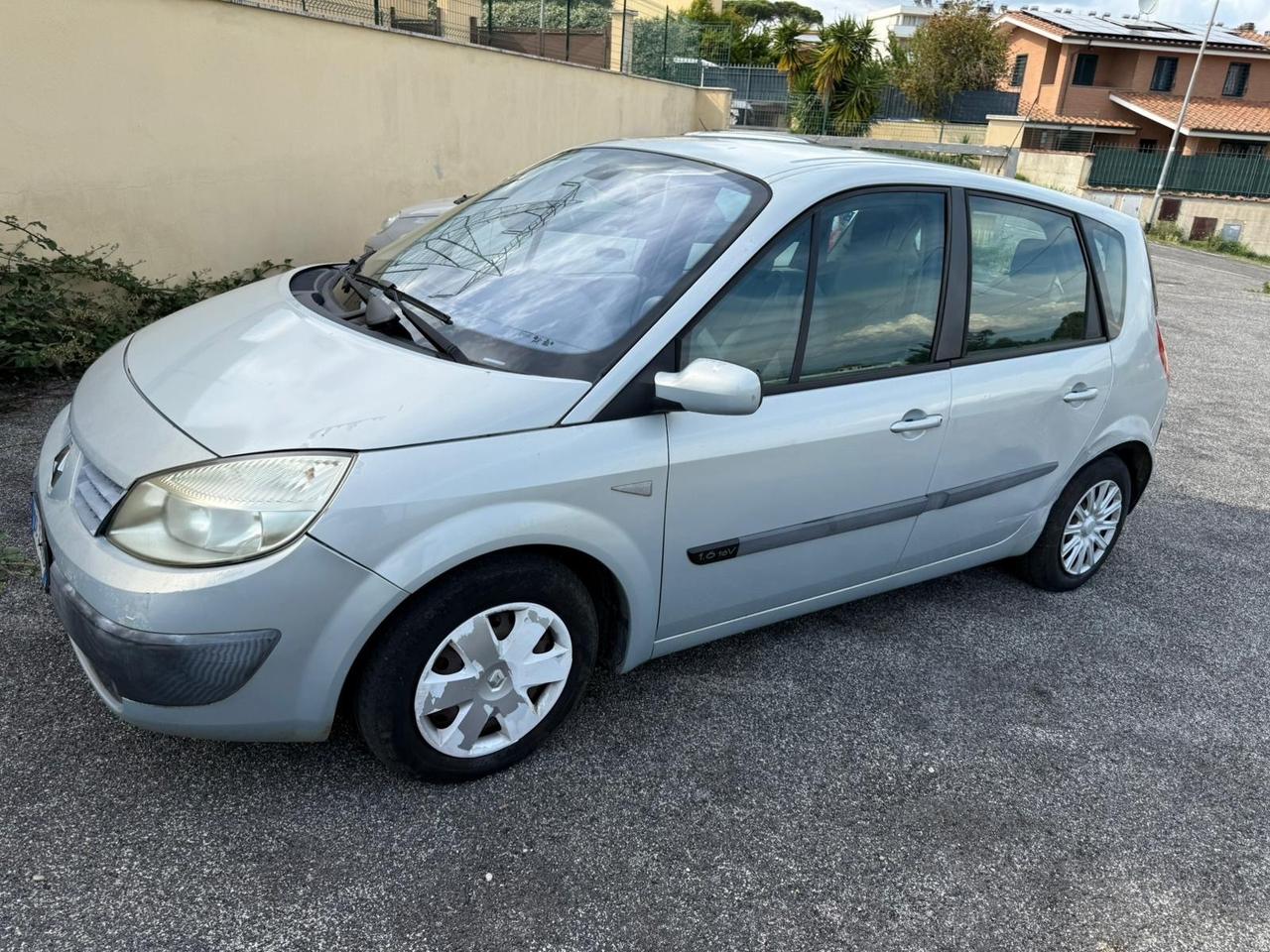 Renault Scenic Scénic 1.4 16V Pack Authentique