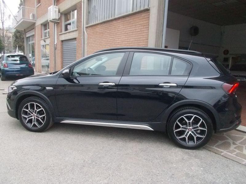 FIAT Tipo Cross 1.5 T4 130cv Hybrid DCT Cross 338.7575187 MASSARI MARCO KM. ZERO