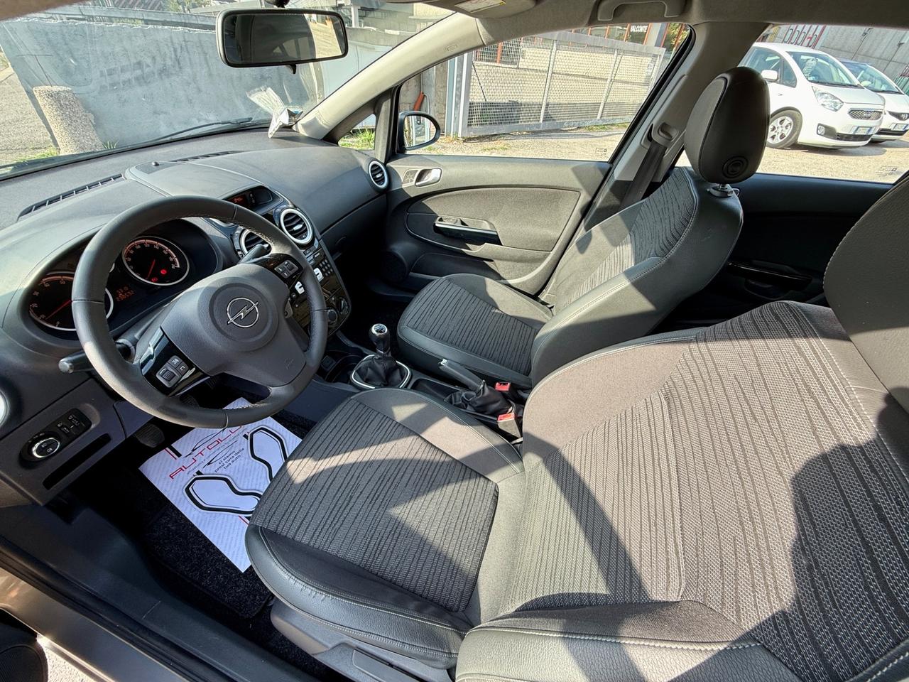 Opel Corsa 1.2 85CV 5 porte GPL-TECH NEOPATENTATI
