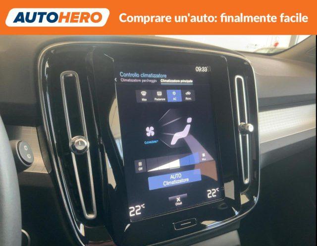 VOLVO XC40 T2 Geartronic Momentum Pro