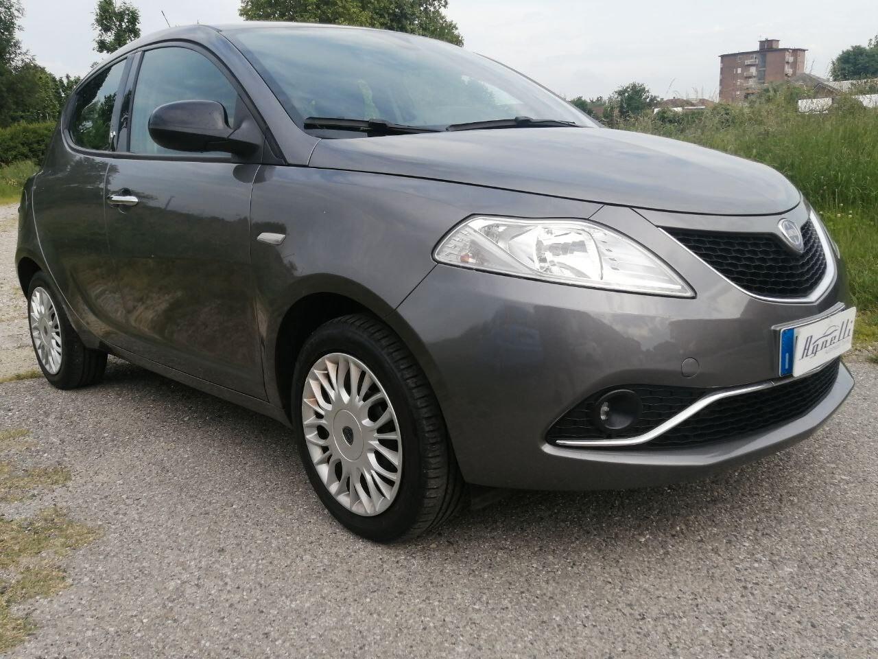 Lancia Ypsilon 1.3 MJT 95 CV 5 porte Gold