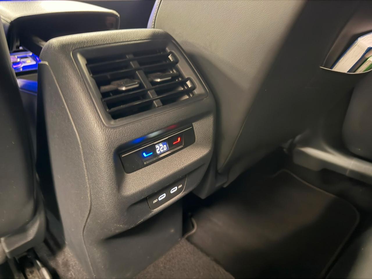 Volkswagen Tiguan 2.0 TDI 150 CV SCR DSG R-Line
