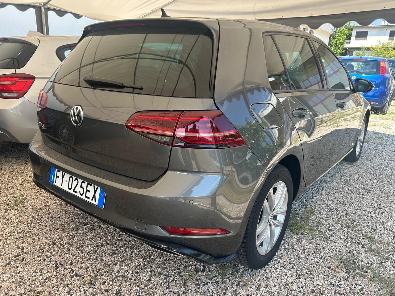 Volkswagen Golf - 2019 1.5 TGI DSG 130 CV