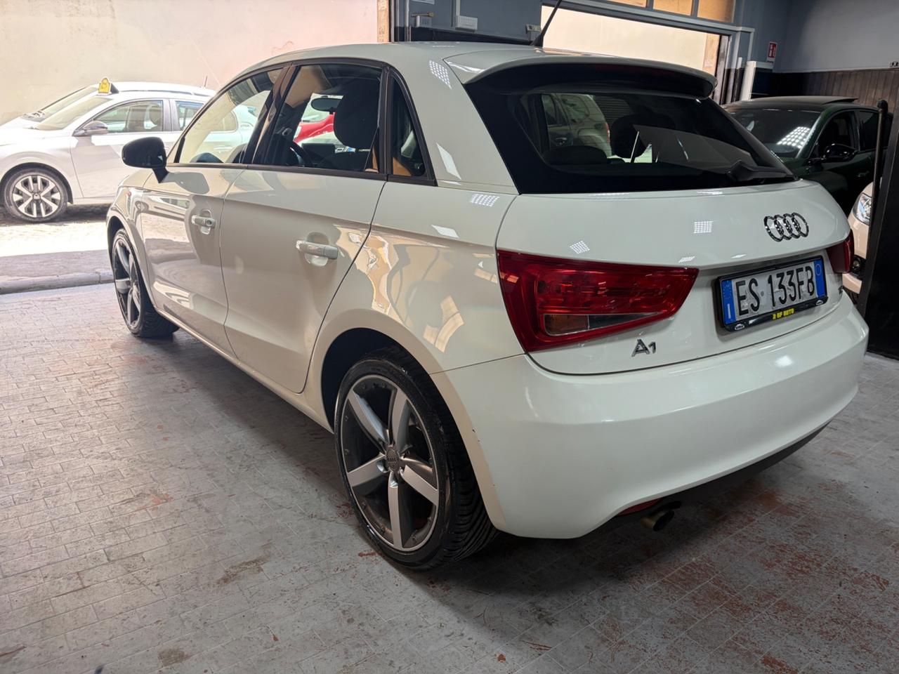 Audi A1 SPB 1.6 TDIAttraction