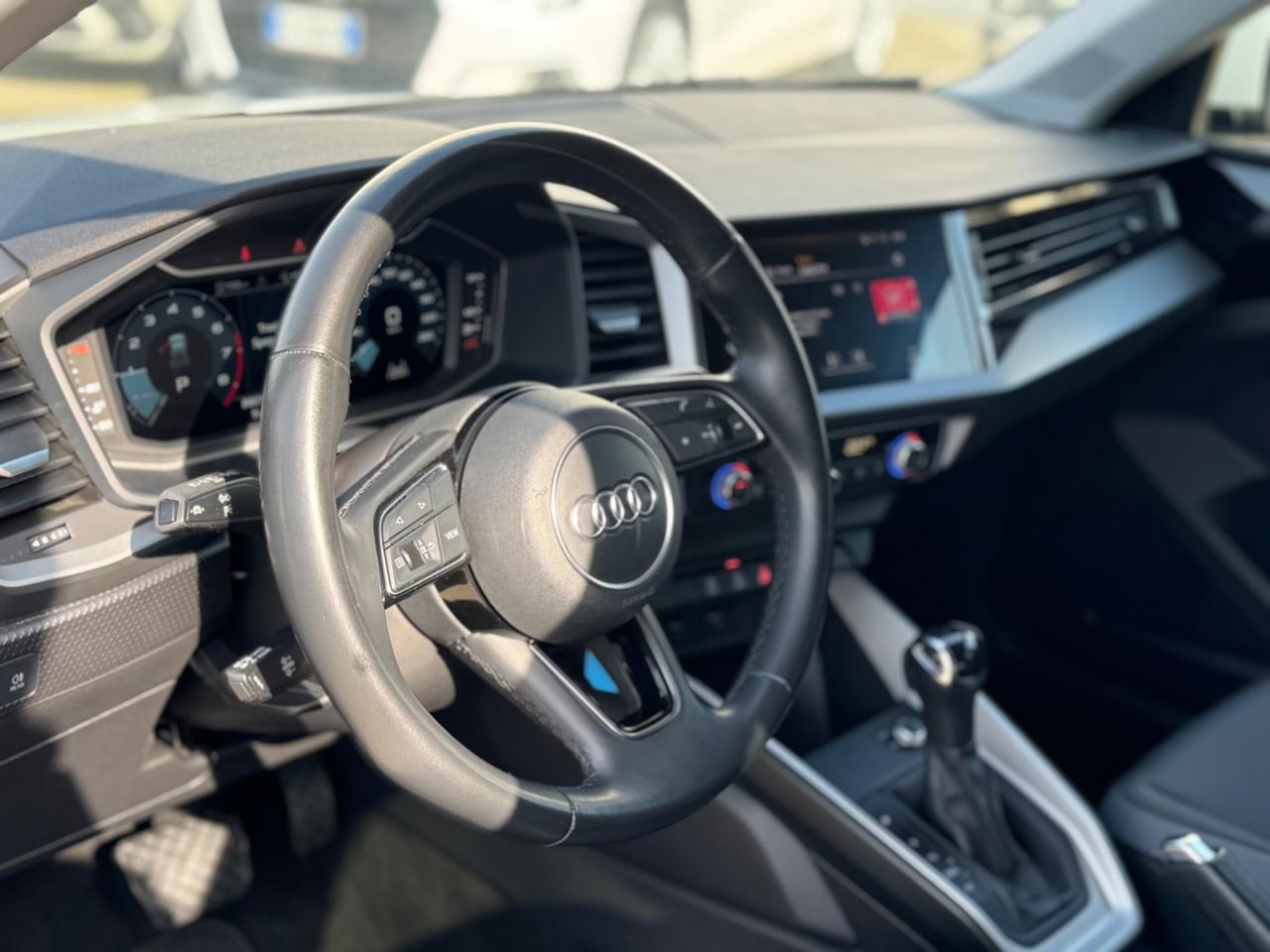 Audi A1 SPB 30 TFSI S tronic line edition