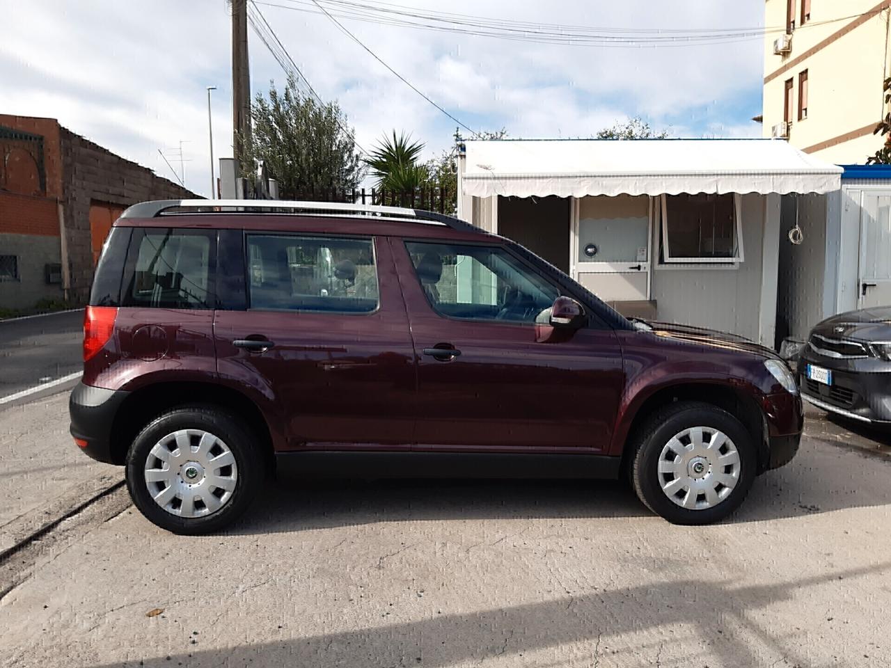 SKODA YETI 1.2 BENZINA 60.000 KM UNICOPROPRIETARIO