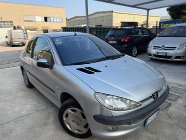 Peugeot 206 1.1 benzina clima neopatentati
