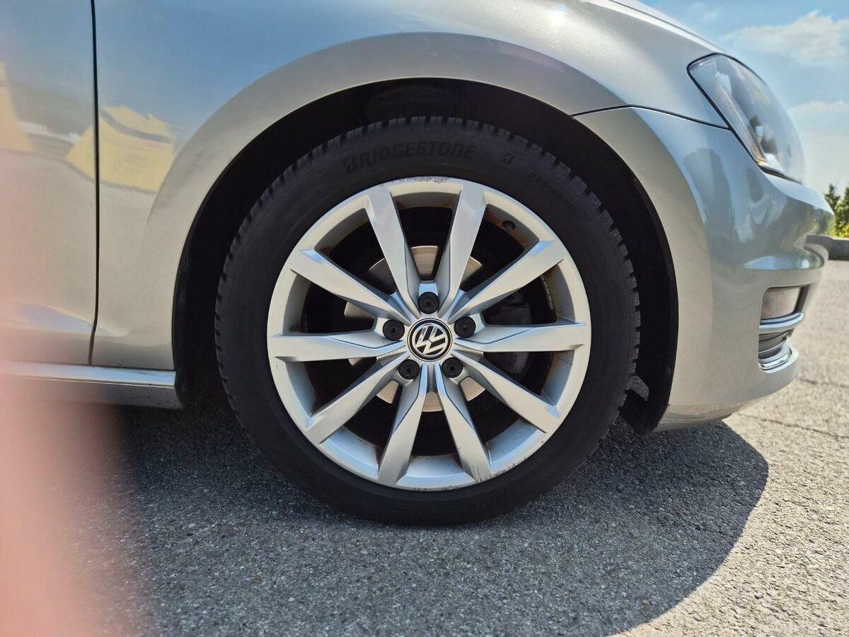 Volkswagen Golf 1.6 tdi Highline 5p
