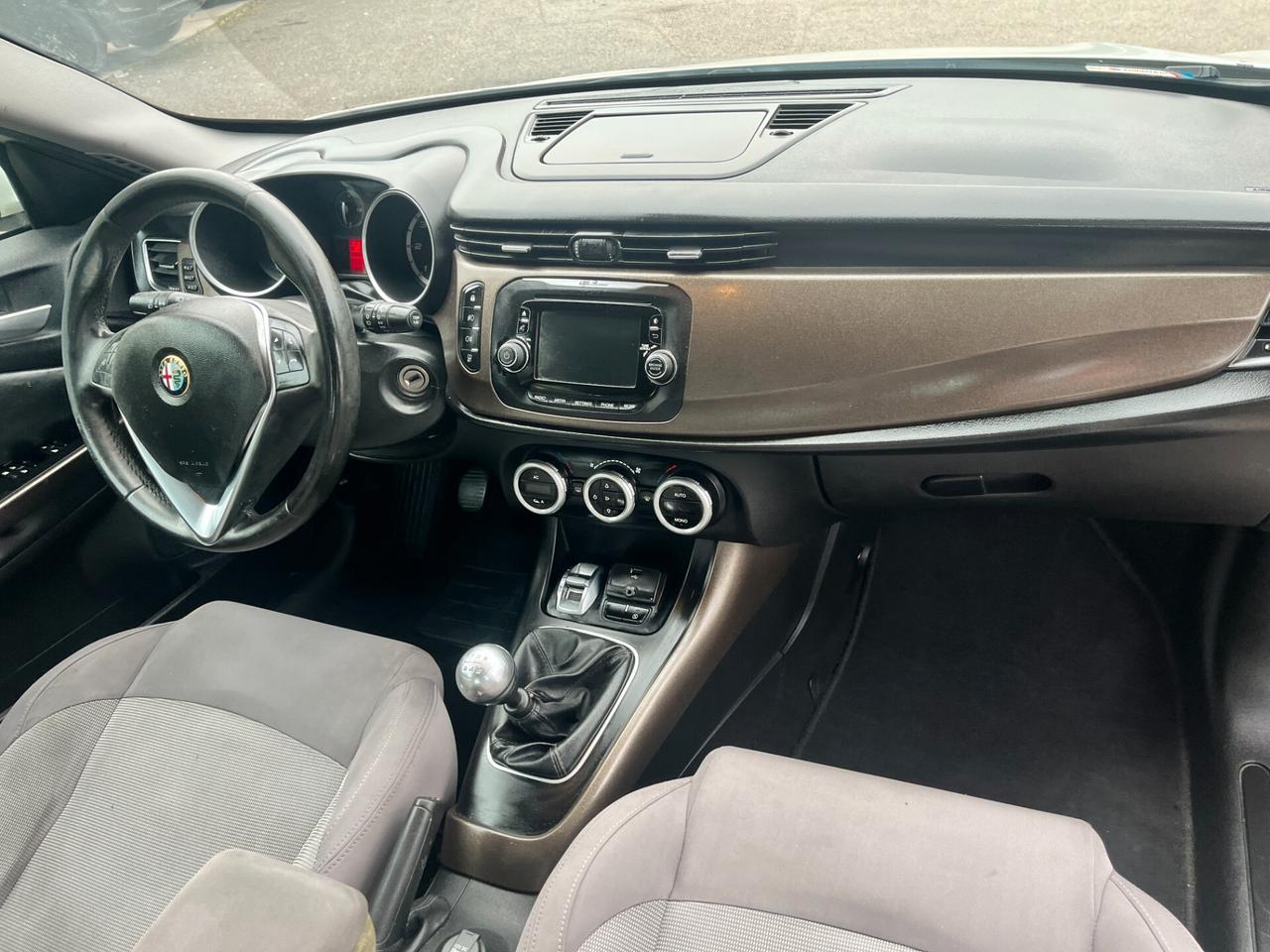 Alfa Romeo Giulietta 1.6 JTDm-2 105 CV Distinctive