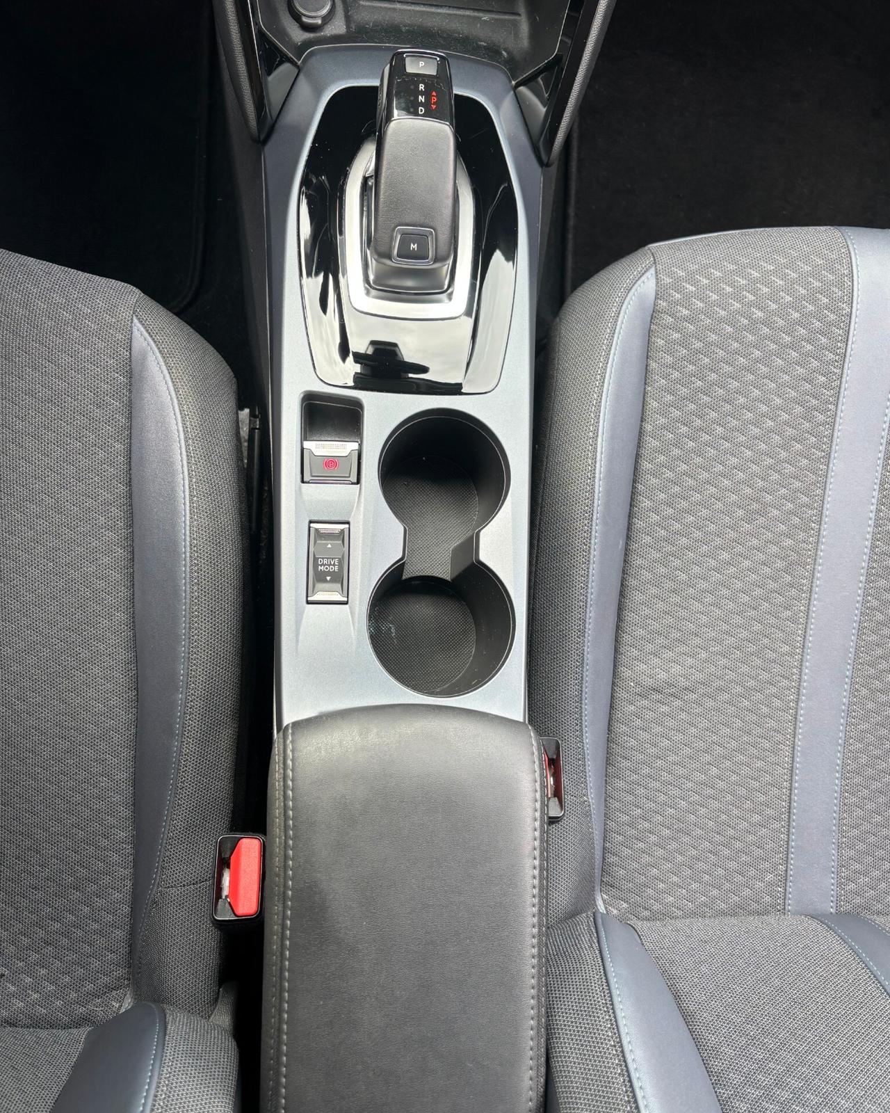 Peugeot 2008 1.2 130HP S&S EAT8 Allure