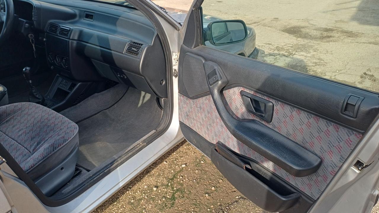 Citroen ZX 1.4i cat 5 porte Aura 1995 EPOCA