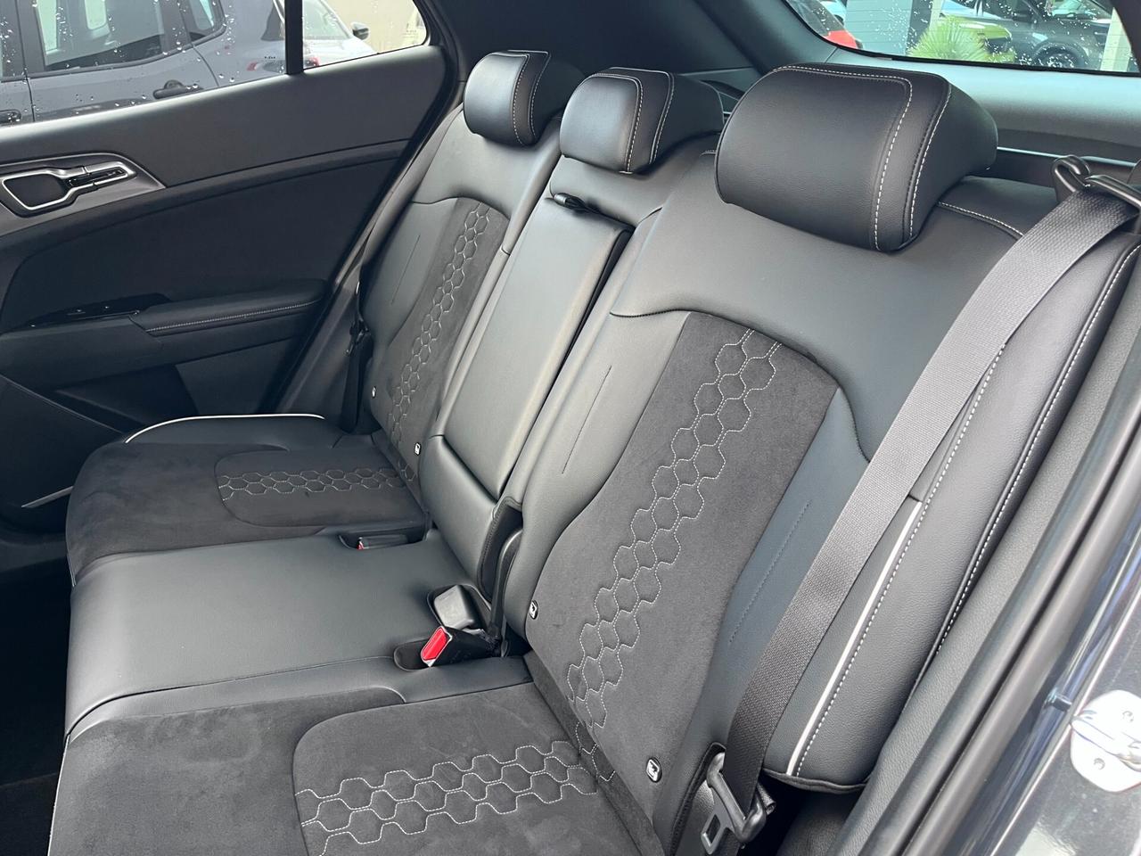 Kia Sportage 1.6 CRDi MHEV GT-line (TETTO IN VETRO APRIBILE ELETTRICAMENTE)