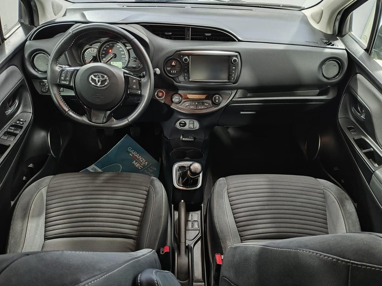 Toyota Yaris 1.0 5 porte Lounge full