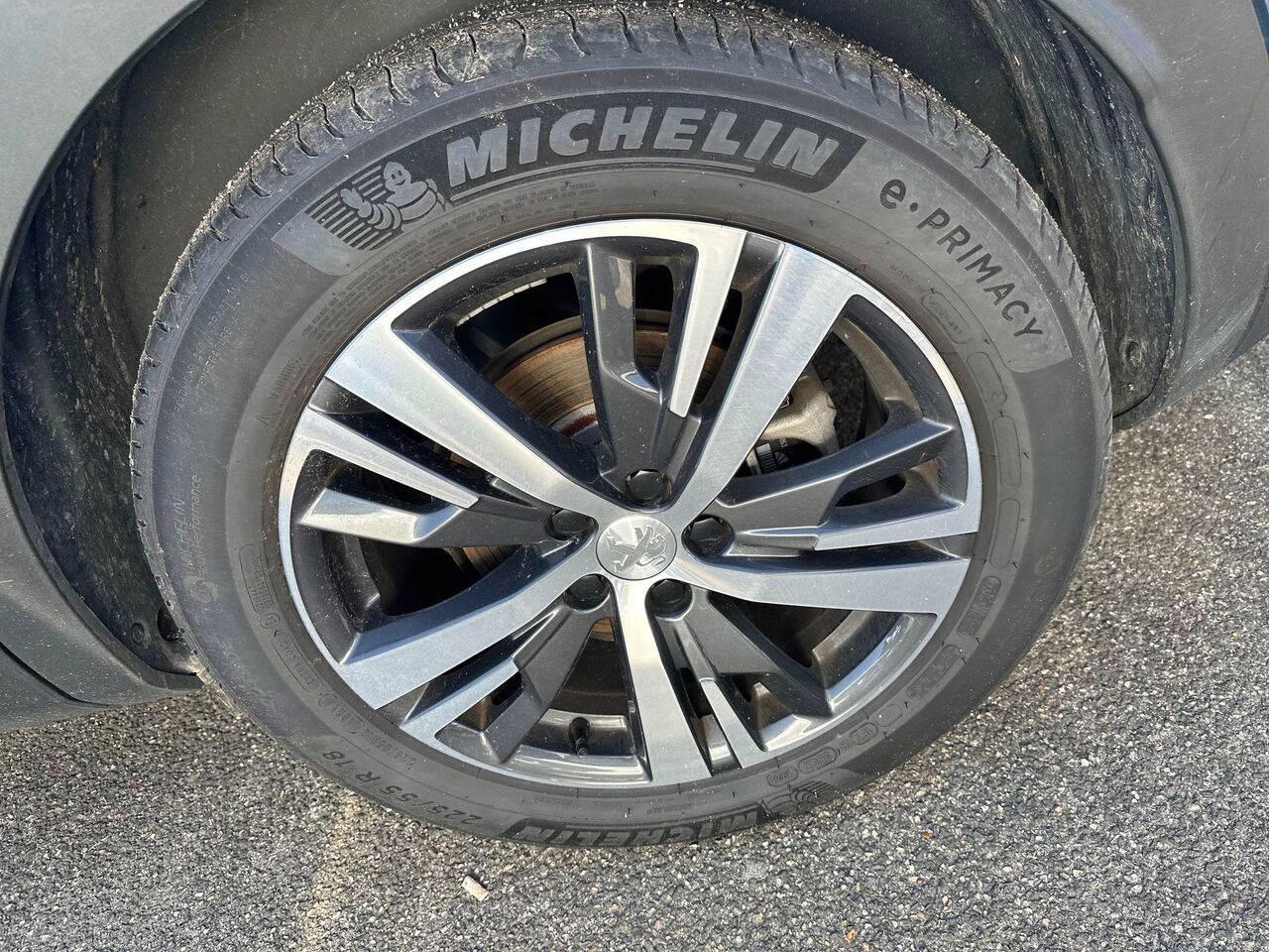 PEUGEOT 3008 II 2021 - 3008 1.2 puretech t Allure Pack s&s 130cv