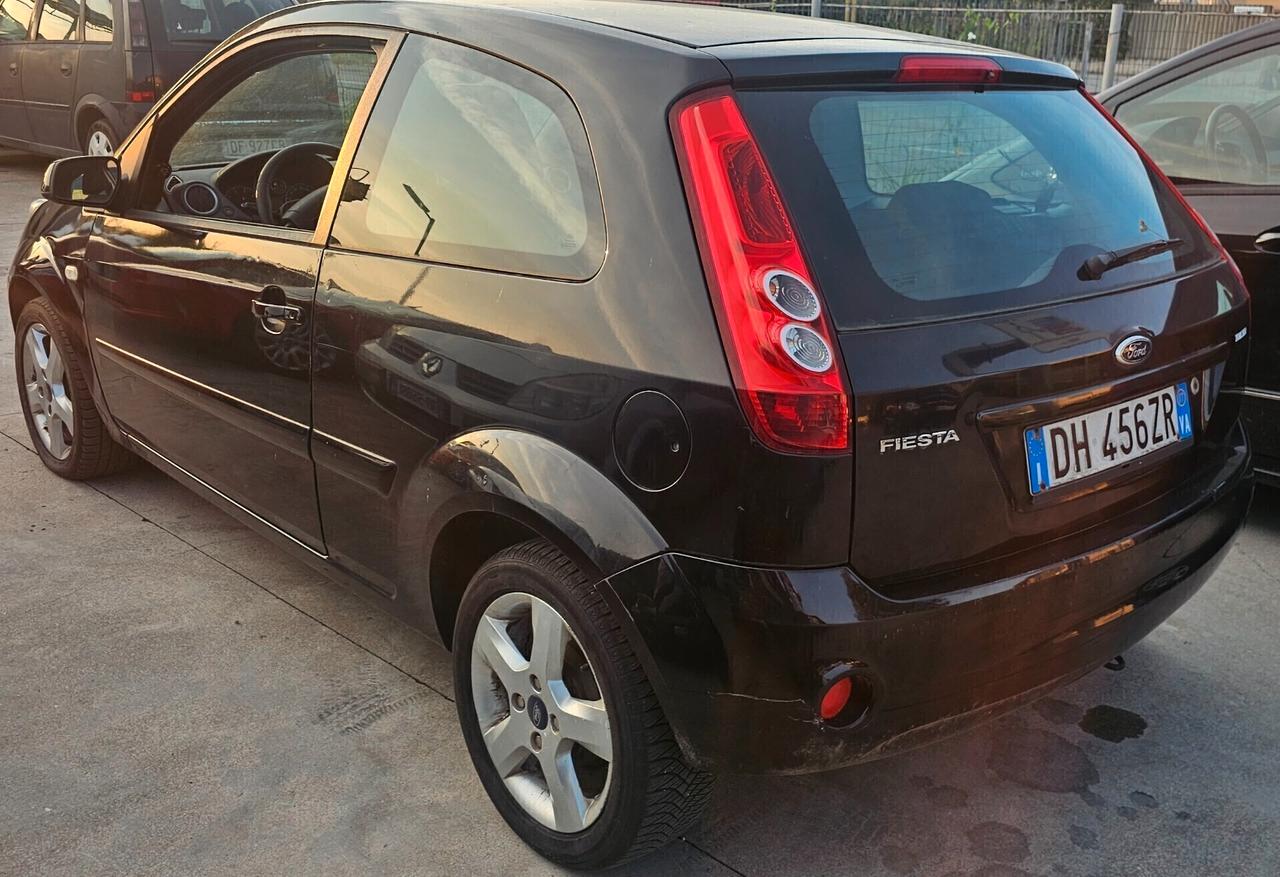 Ford Fiesta 1.4 GUIDABILE DA NEOPATENTATI