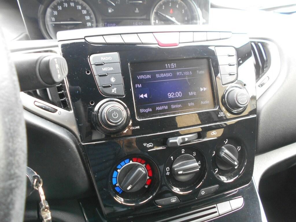 Lancia Ypsilon 5 Porte 1.2 Ecochic Gold