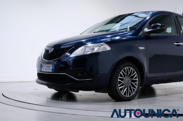 LANCIA Ypsilon 1.2 69 CV 5 PORTE GOLD NEOPATENTATI