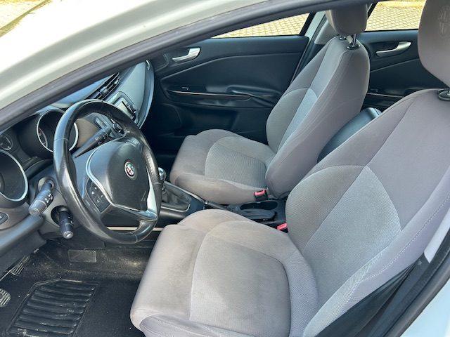 ALFA ROMEO Giulietta 1.6 JTDm-2 105 CV Distinctive