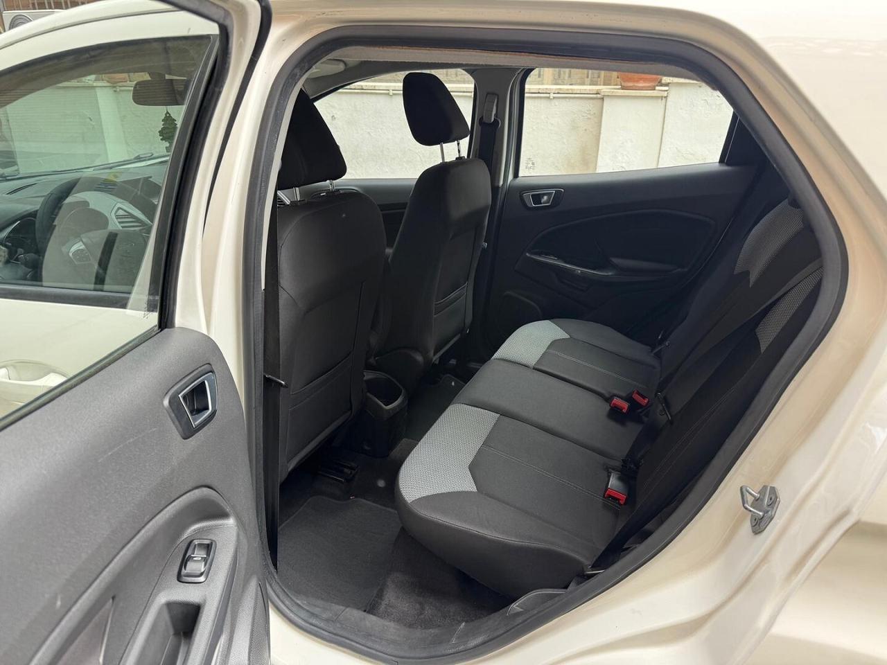 FORD EcoSport 1.5 110CV Powershift Business