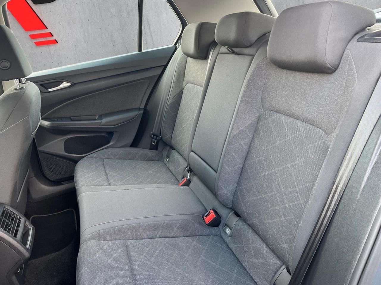 Volkswagen Golf 2.0 TDI DSG 116 CV