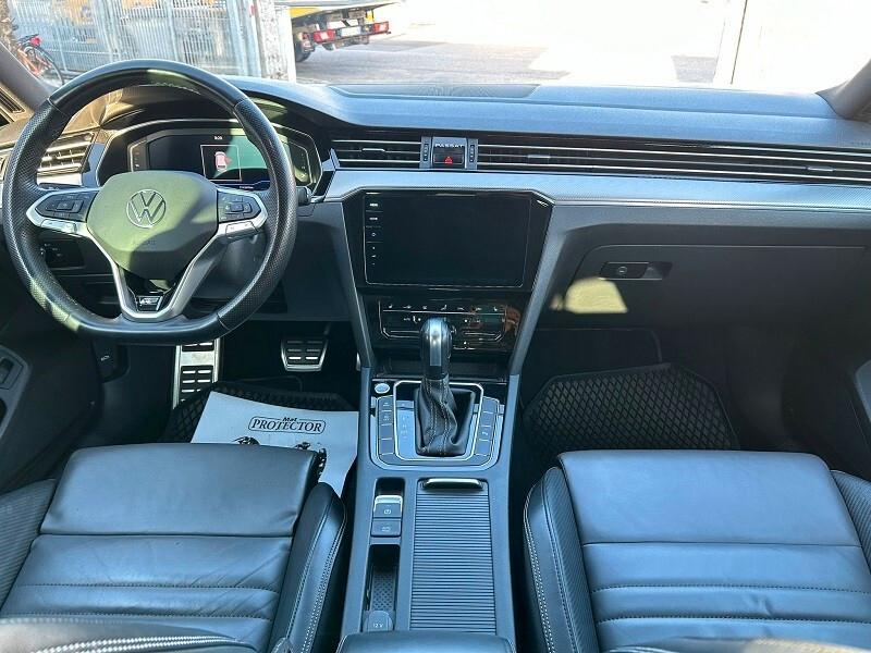 Volkswagen Passat Variant 2.0 TDI DSG Executive R-LINE