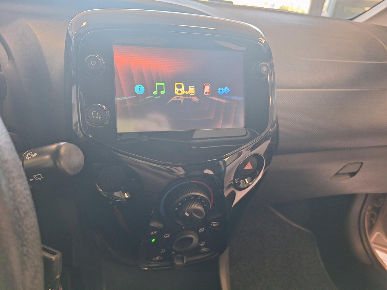 Citroen C1 VTi 72 S&S 5 porte Shine