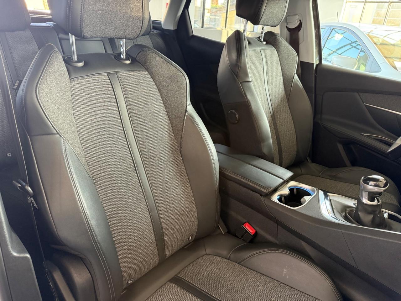 Peugeot 3008 BlueHDi 130 S&S Allure