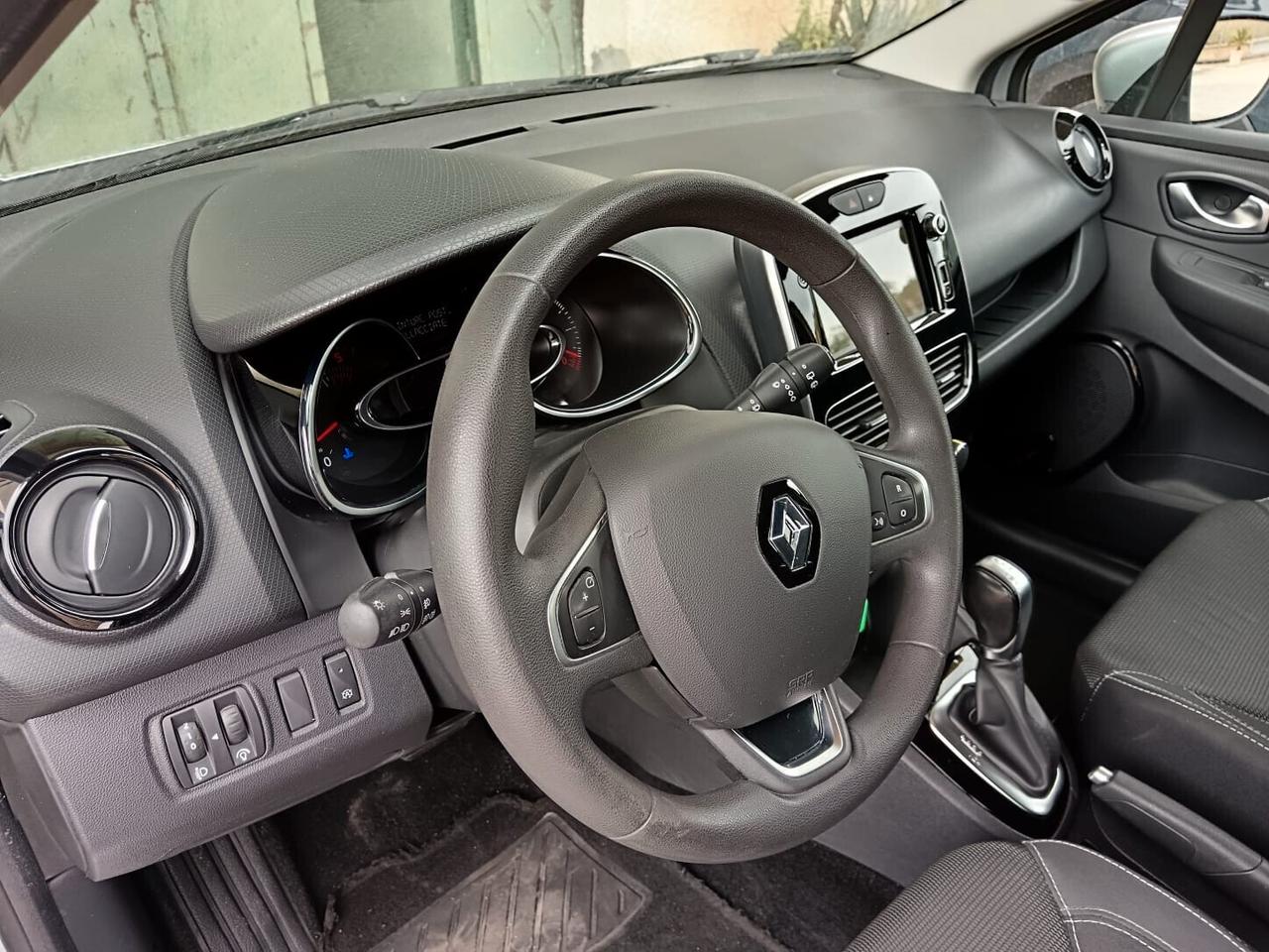 Renault Clio dCi 8V 90 CV EDC 5 porte Moschino Intens CAMBIO AUTOMATICO