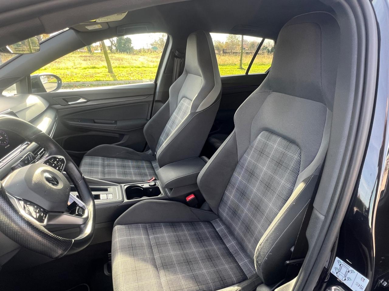 Volkswagen Golf VIII GTD 200cv dsg iQ Light FULL