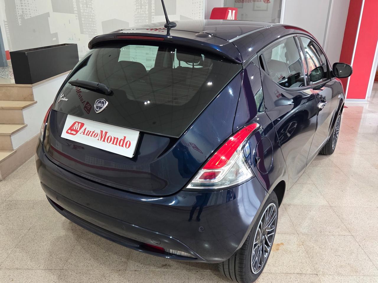 Lancia Ypsilon 1.2 69 CV 5 porte GPL Ecochic Gold