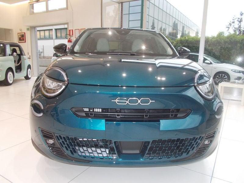 FIAT 600 1.2 Hybrid 110cv La Prima 338.7575187 MASSARI MARCO
