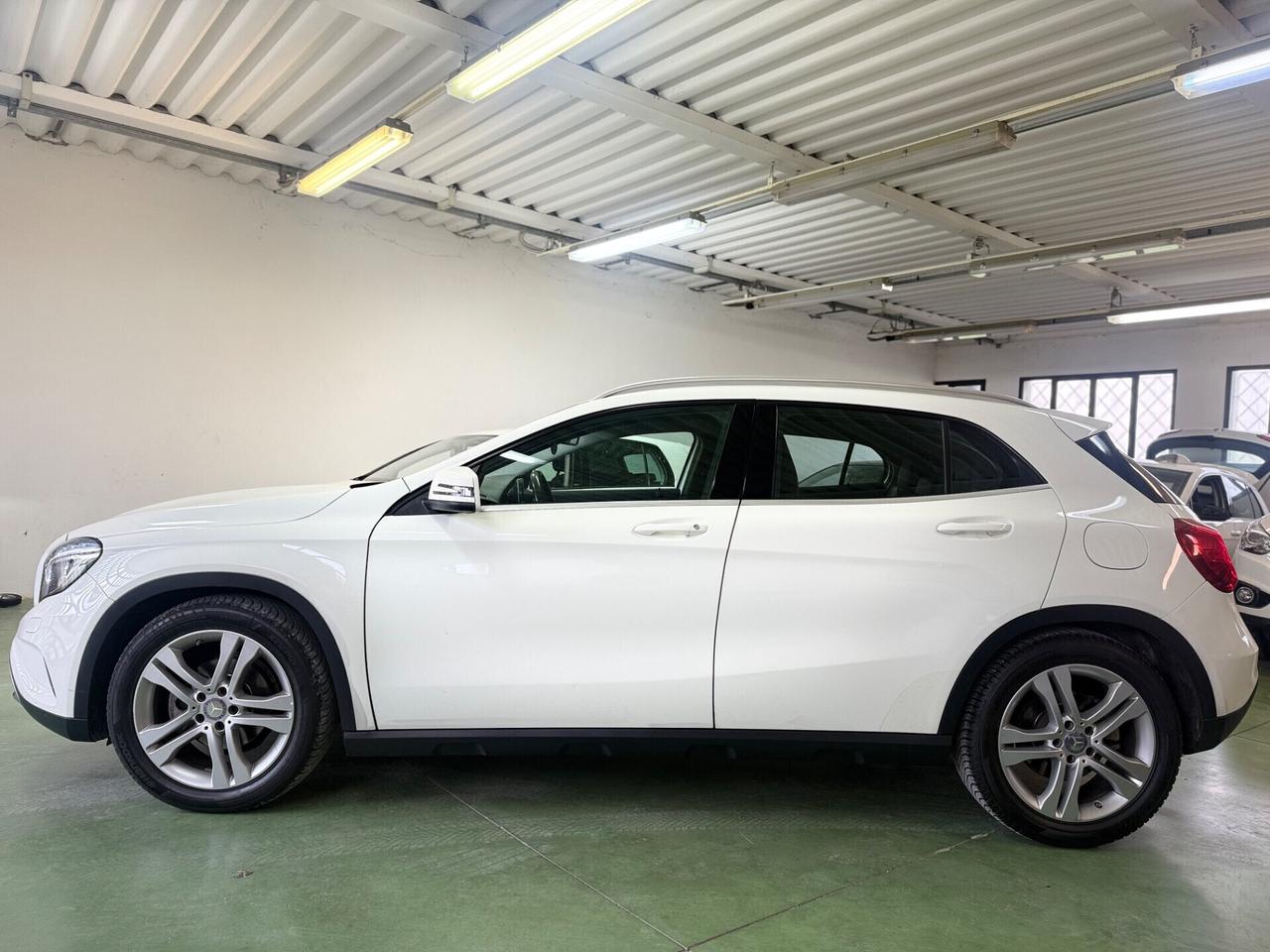 Mercedes-benz GLA 200 Automatic Premium