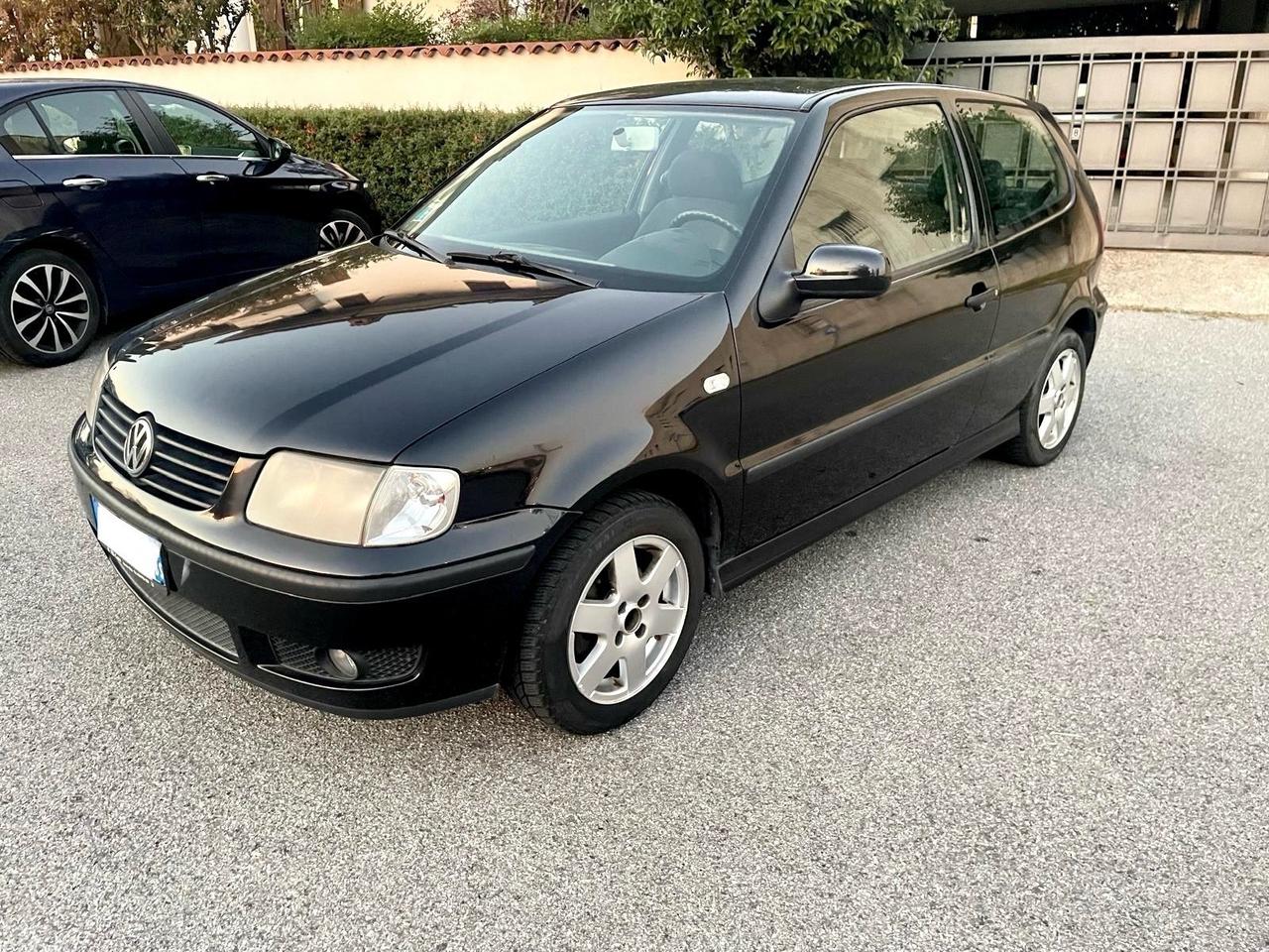 Volkswagen Polo 1.4 cat 3 porte Comfortline per Neopatentati