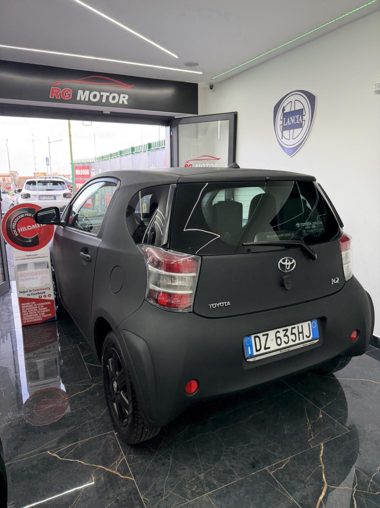 Toyota iQ 1.0
