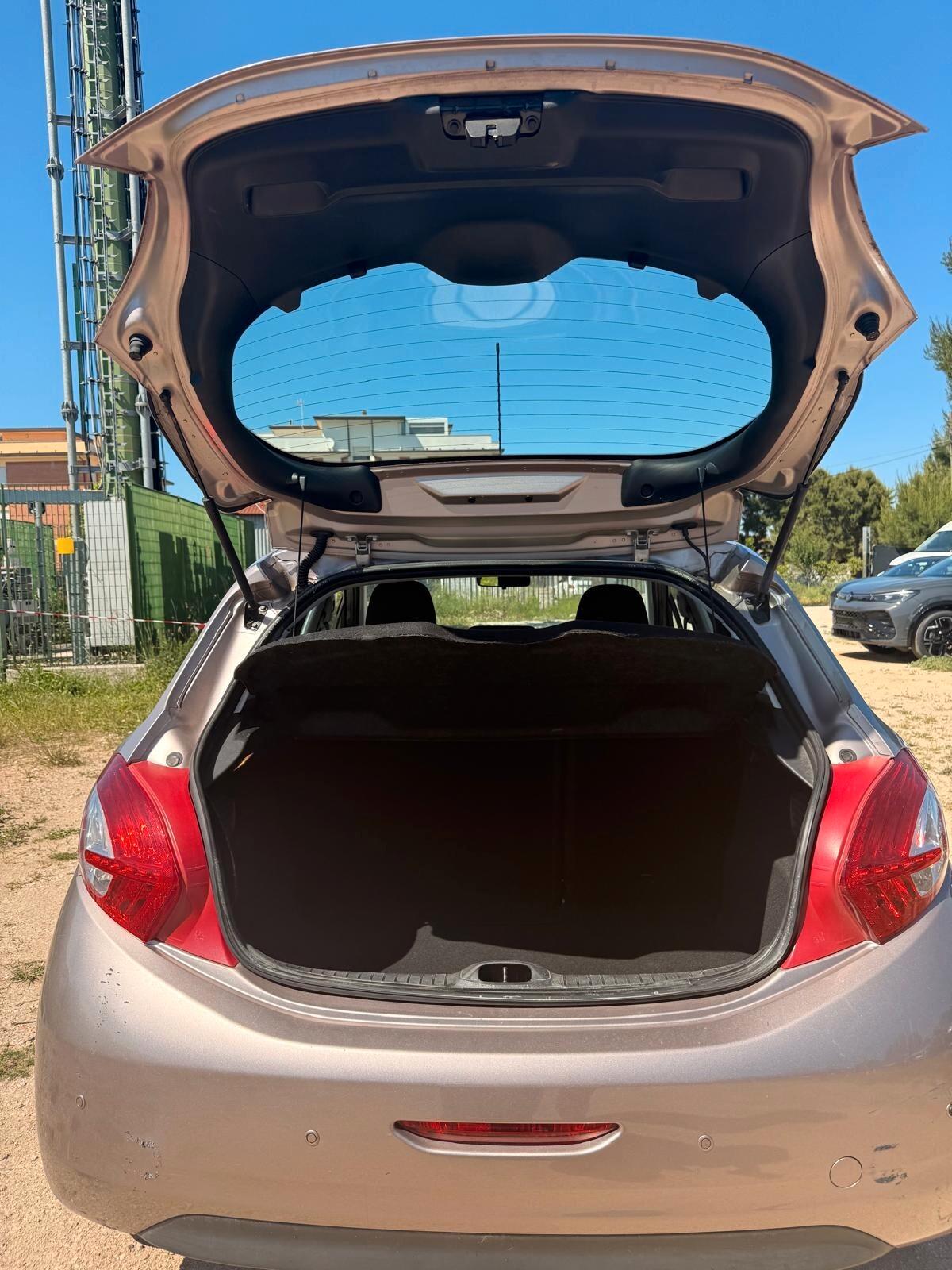 Peugeot 208 1.2 VTi 82 CV 5 porte Access
