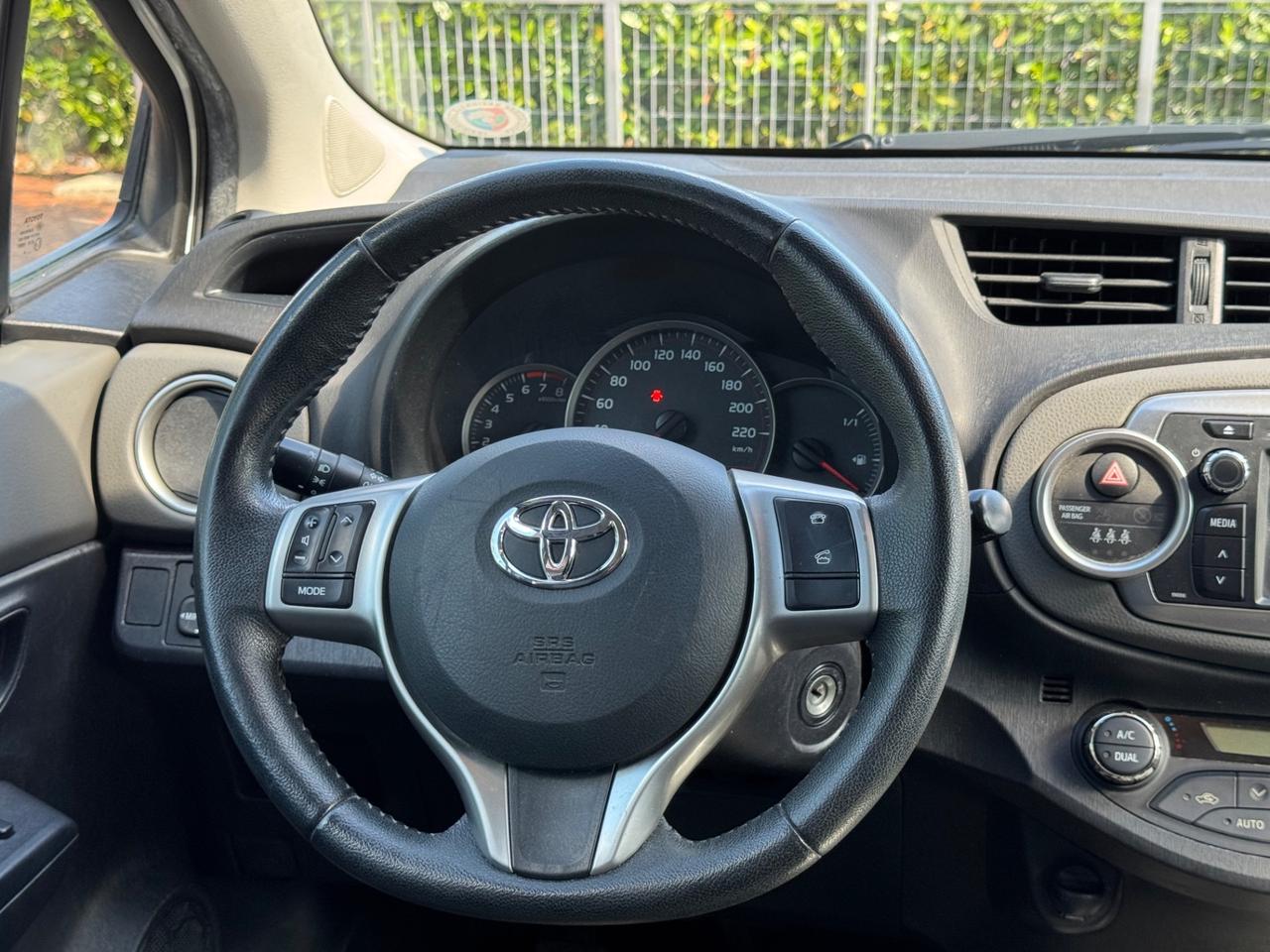 Toyota Yaris 1.0 5 porte Lounge