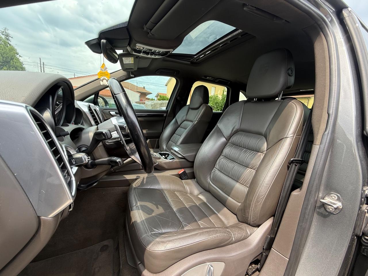 Porsche Cayenne 3.0Diesel 250CV Platinum Edition EURO6