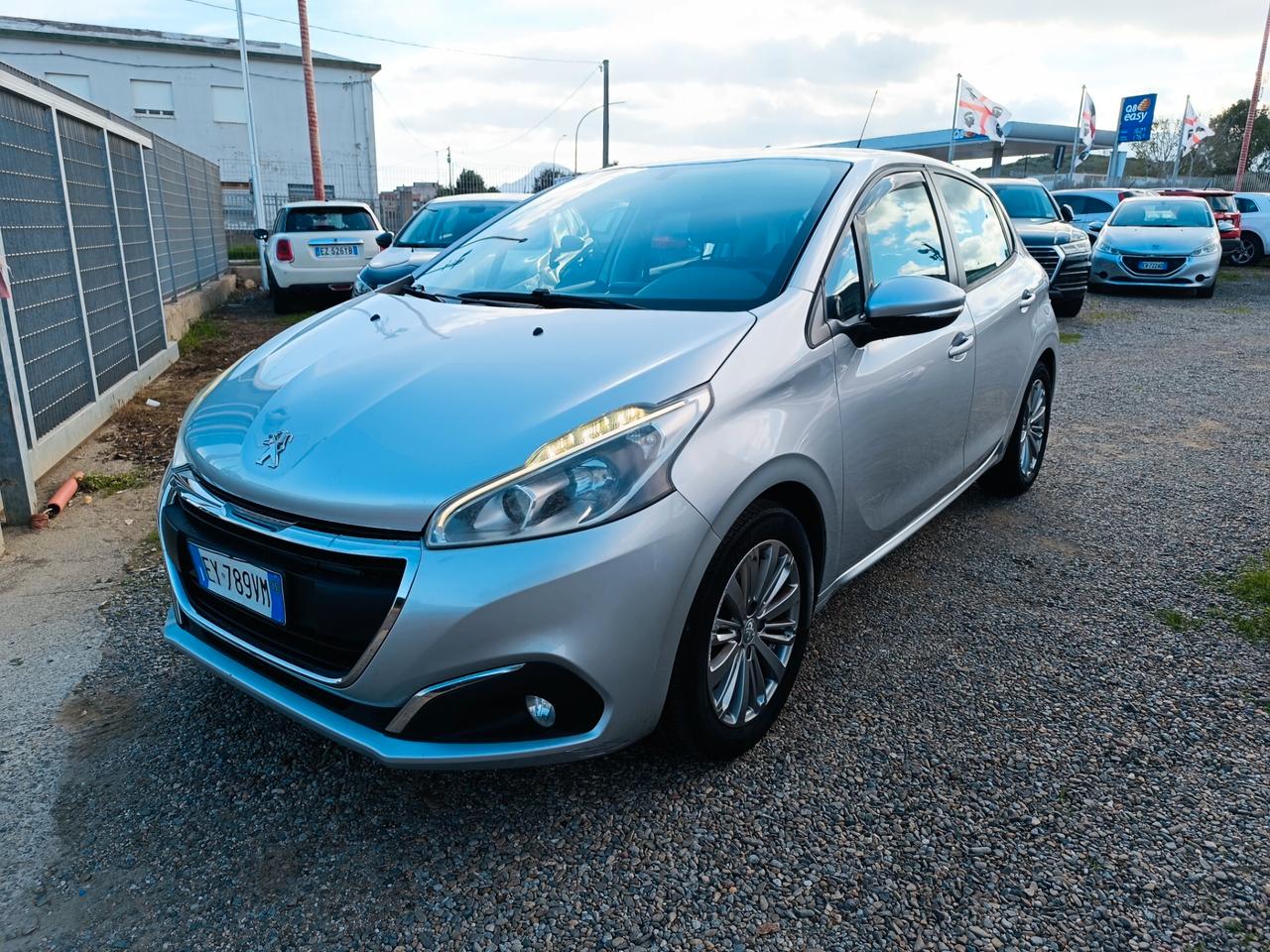 Peugeot 208 PureTech 82 5 porte Allure