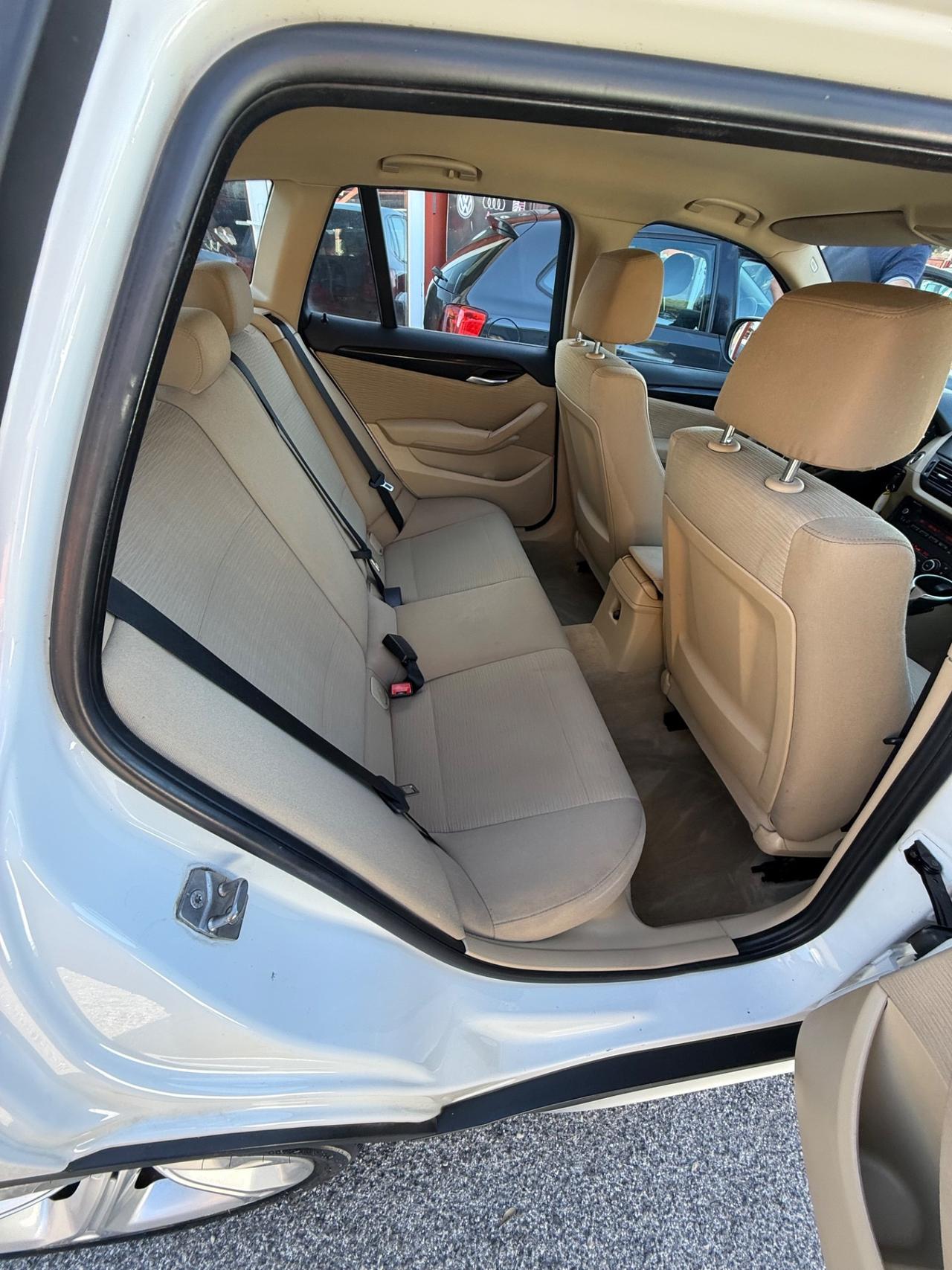 X1 xDrive18d Futura-unipro-137 mila km -rate