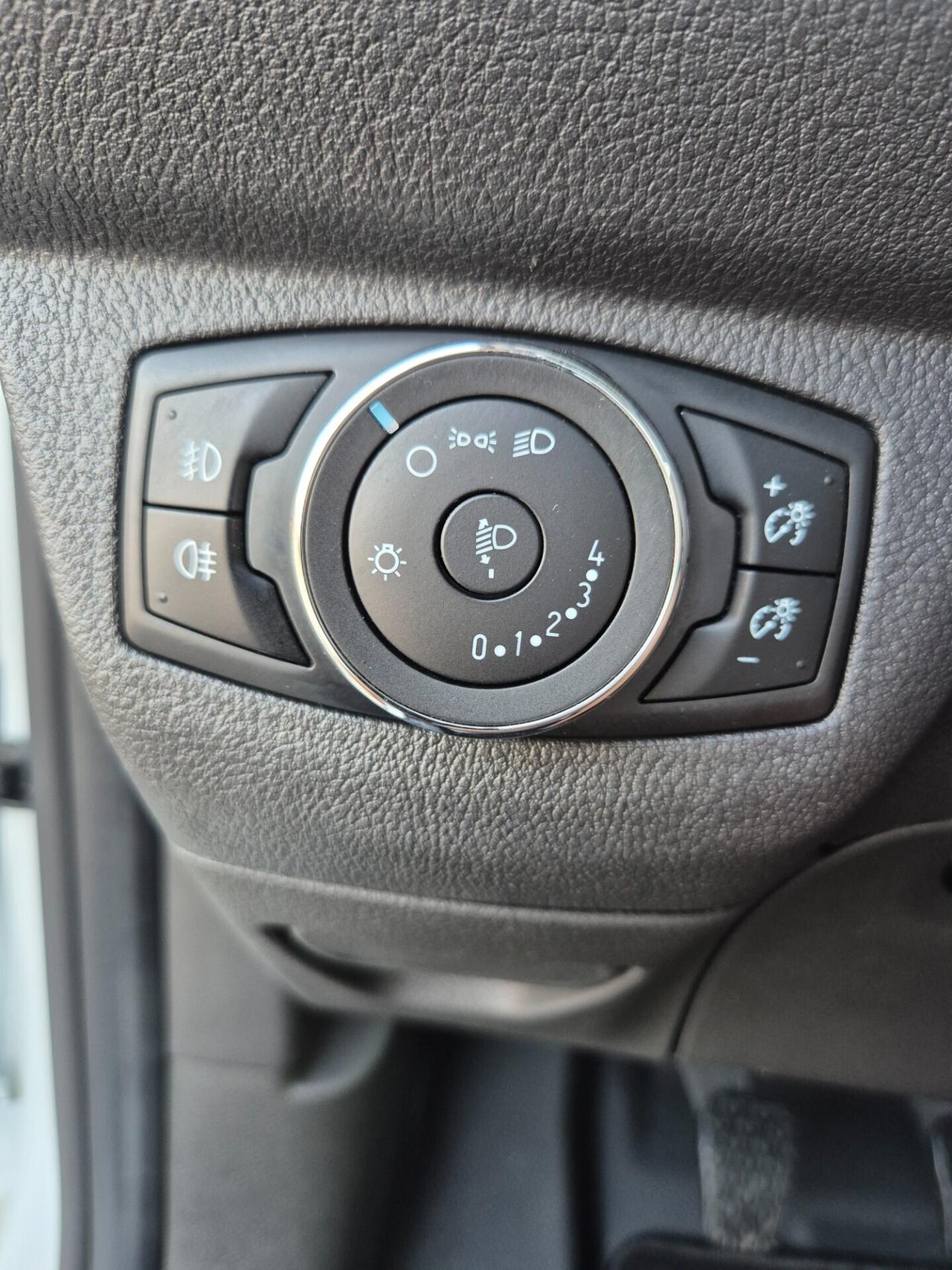 Ford Transit Courier 1.5 TDCi 95CV Van Trend