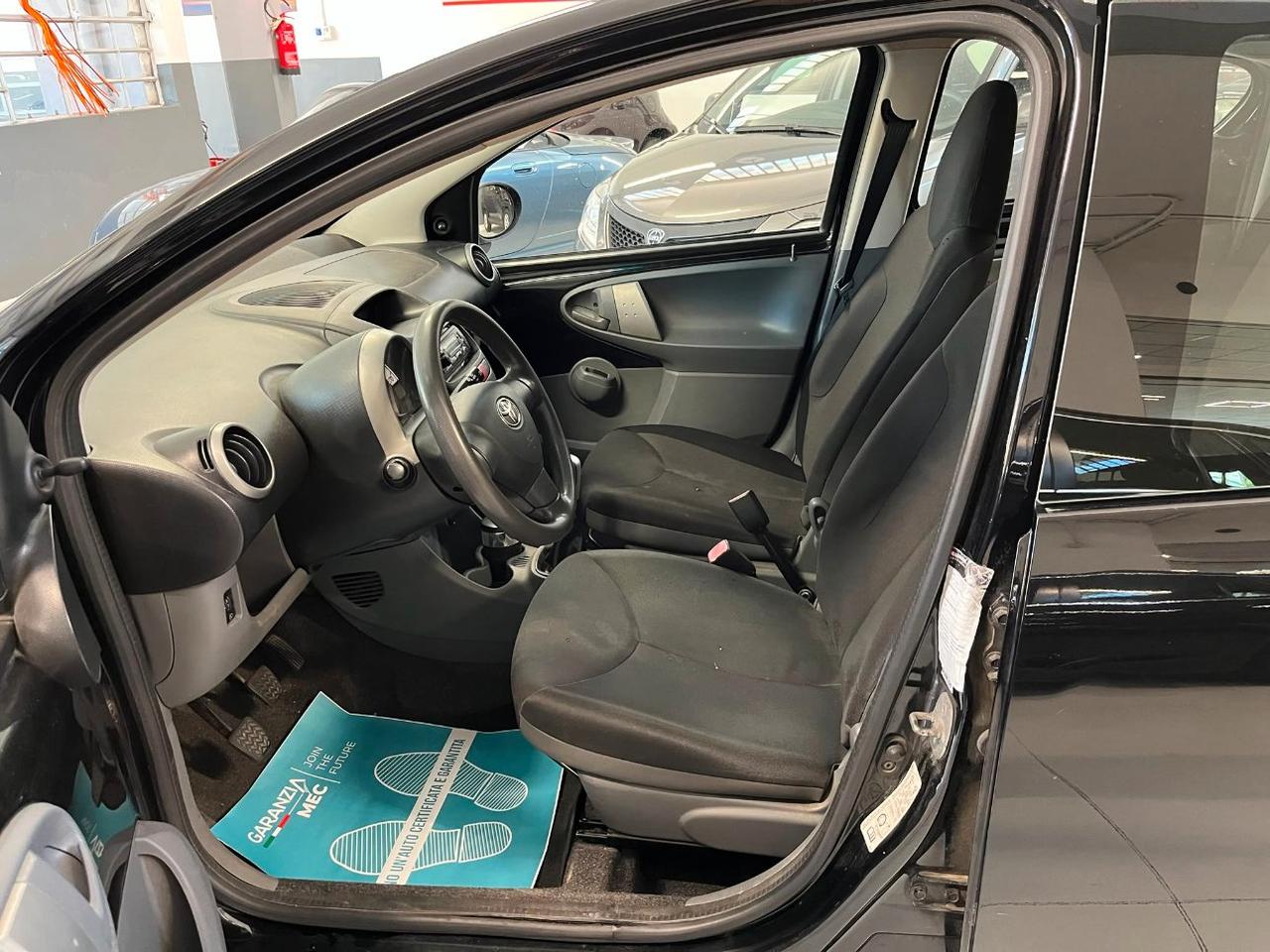 Toyota Aygo 5 Porte Aygo 5p 1.0 Now