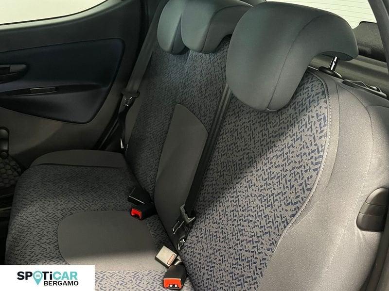 Lancia Ypsilon 1.0 FireFly 5 porte S&S Hybrid Oro - Km0