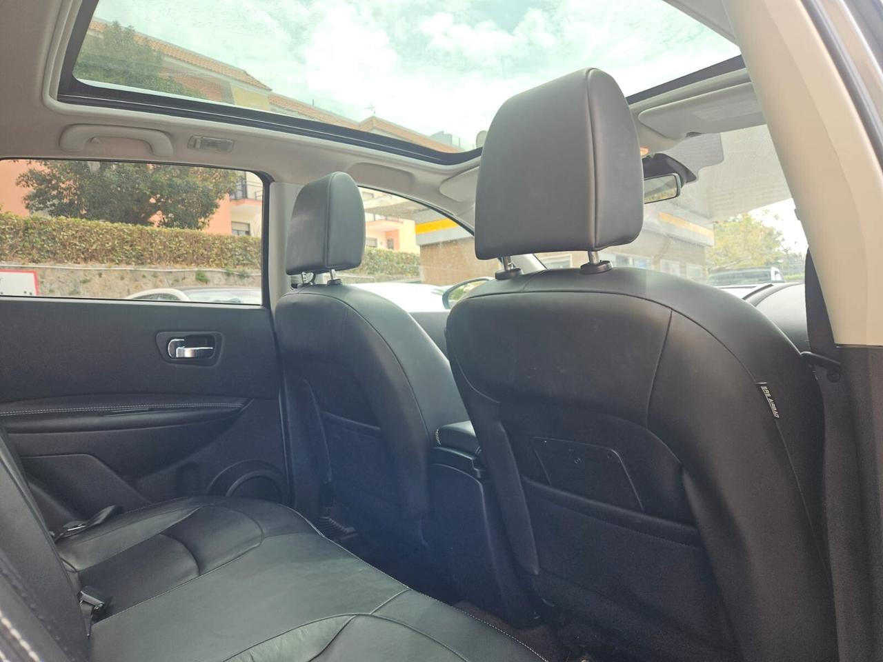 Nissan Qashqai 1.6 dCi DPF Lounge 4WD